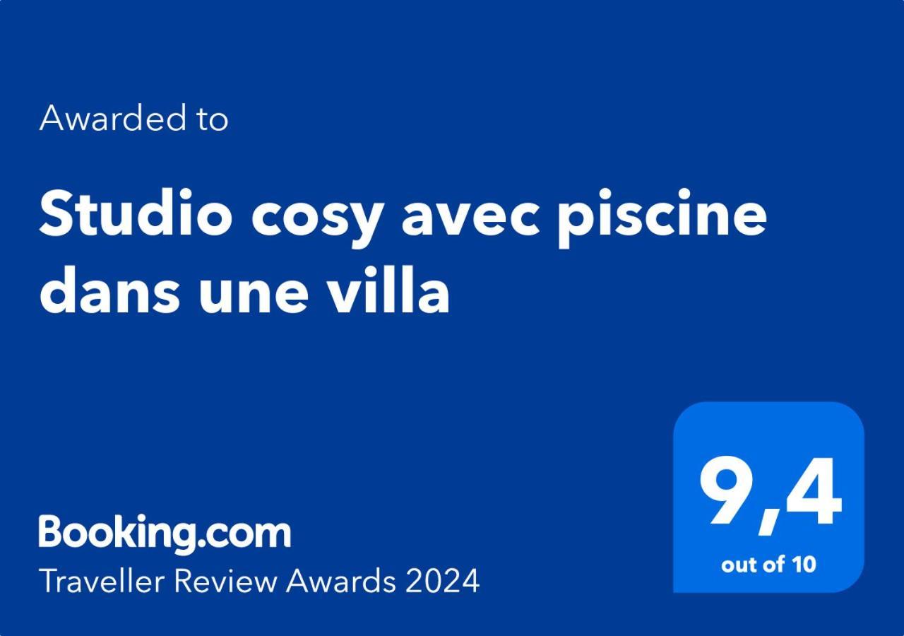 Studio Cosy Avec Piscine Dans Une Villa Saint-Denis Eksteriør billede