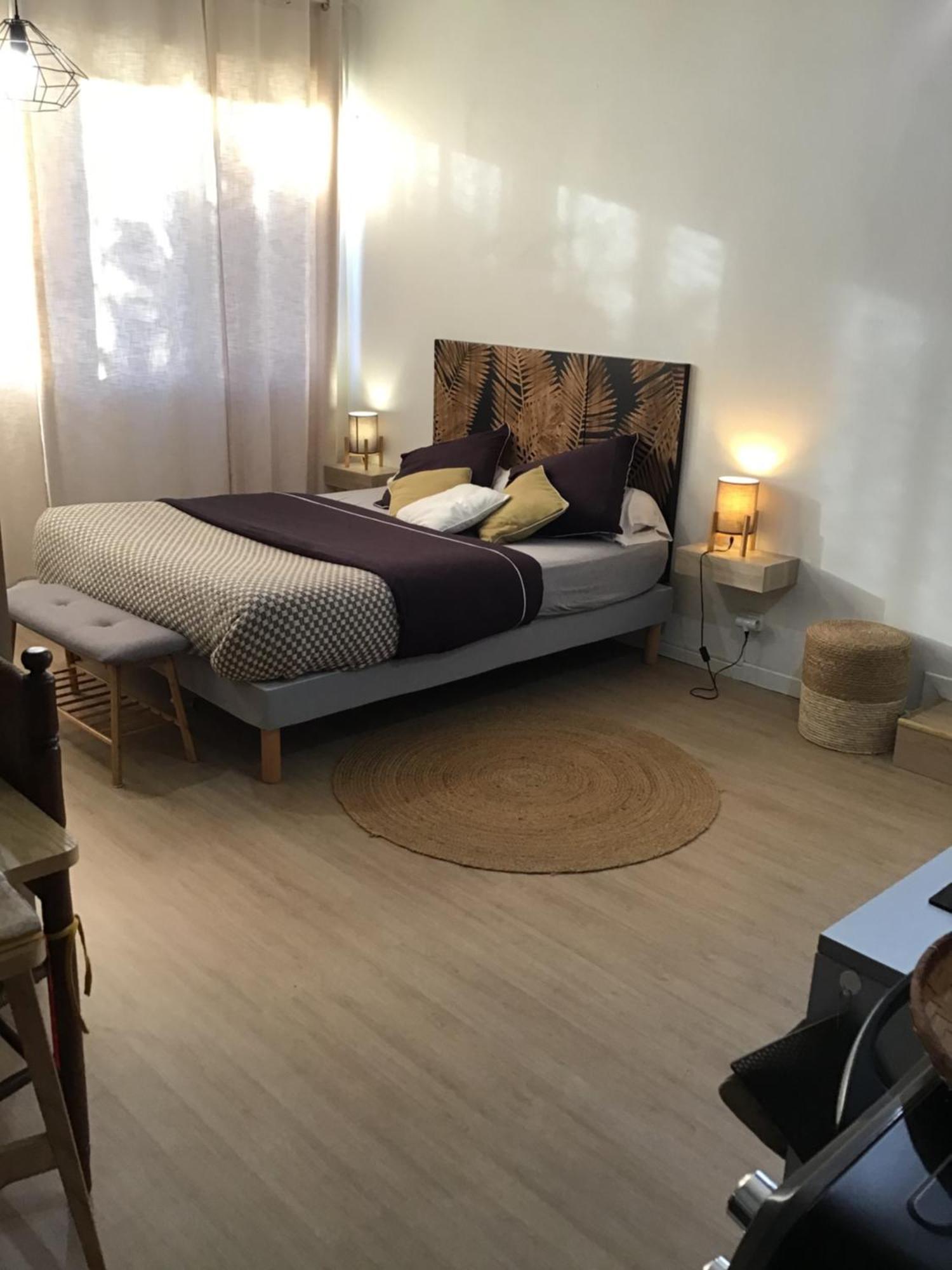 Studio Cosy Avec Piscine Dans Une Villa Saint-Denis Eksteriør billede